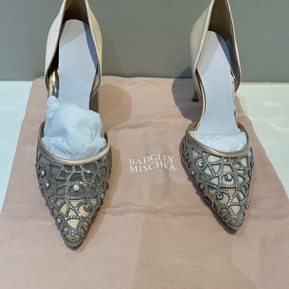 Badgley Mishka heels. BNIB, size 9. - Picture 2 of 3